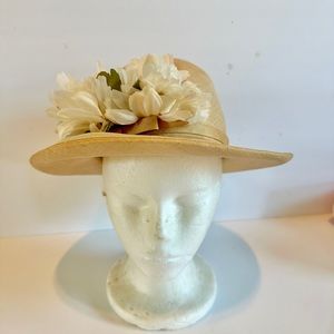 1950s straw sun Easter floral styled by Coralie straw 50s derby hat vintage